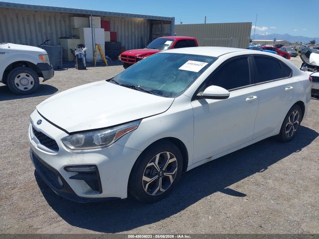 3KPF24AD6ME300281 KIA Forte Lxs