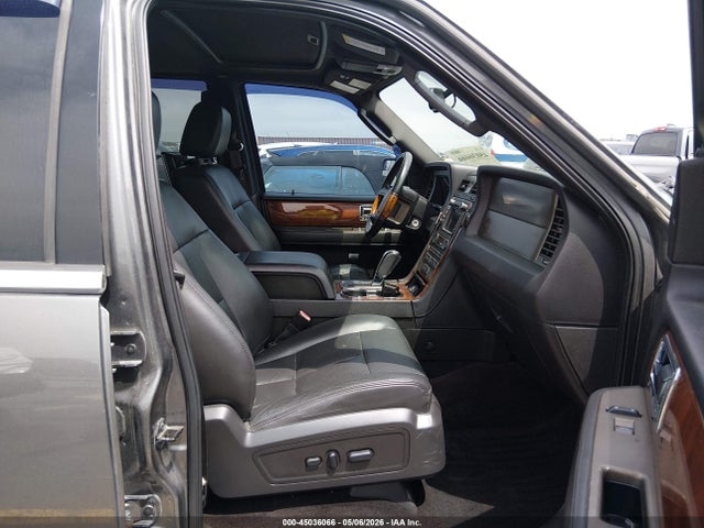 Продаж на аукціоні авто 2014 Lincoln Navigator, vin: 5LMJJ2J52EEL00942, номер лоту: 45036066