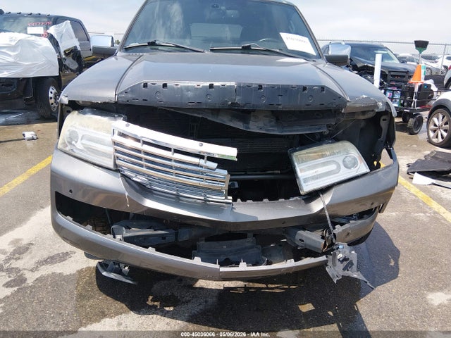 Продаж на аукціоні авто 2014 Lincoln Navigator, vin: 5LMJJ2J52EEL00942, номер лоту: 45036066