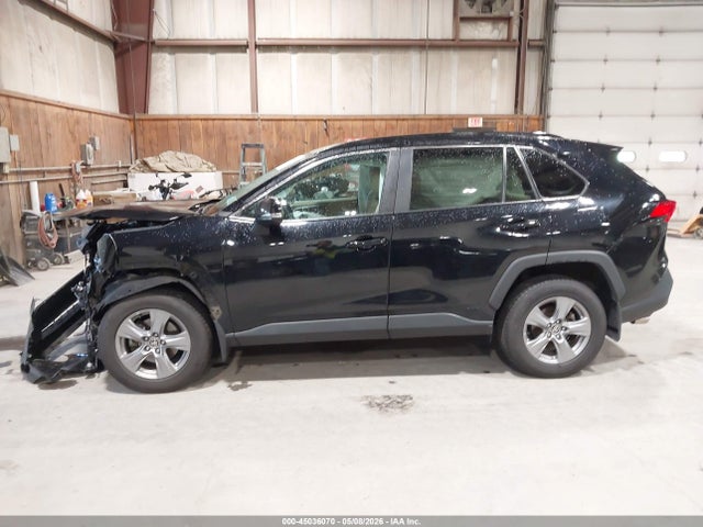 45036070 :رقم المزاد ، 4T3RWRFV4NU066163 vin ، 2022 Toyota Rav4 Hybrid Xle مزاد بيع