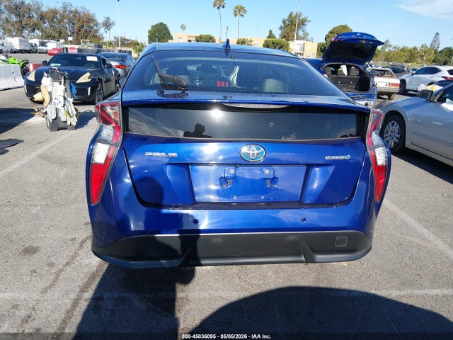 JTDKARFU0H3544769 Toyota Prius Three Touring