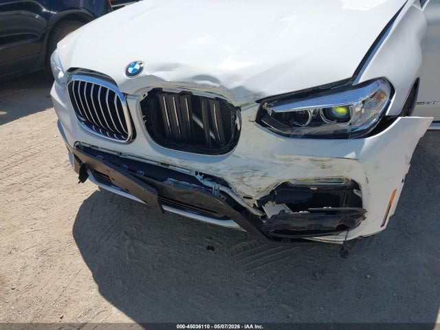 5UXTR9C5XJLC76928 BMW X3 Xdrive30i