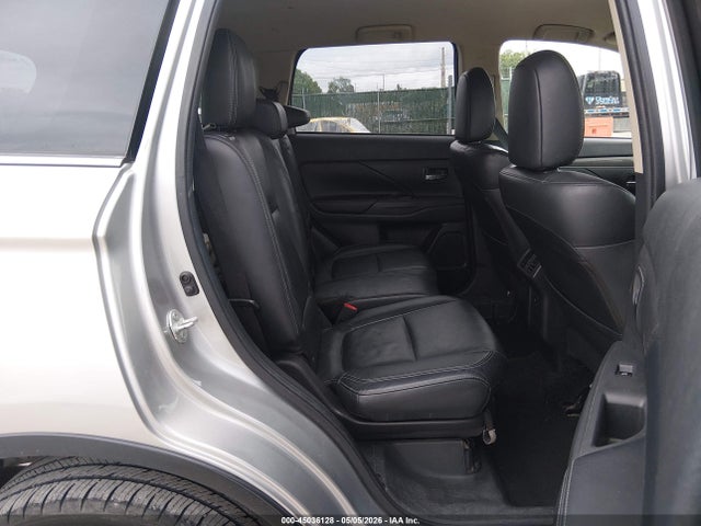 Mitsubishi Outlander Sel 2019 JA4AD3A3XKZ024950 Image 8