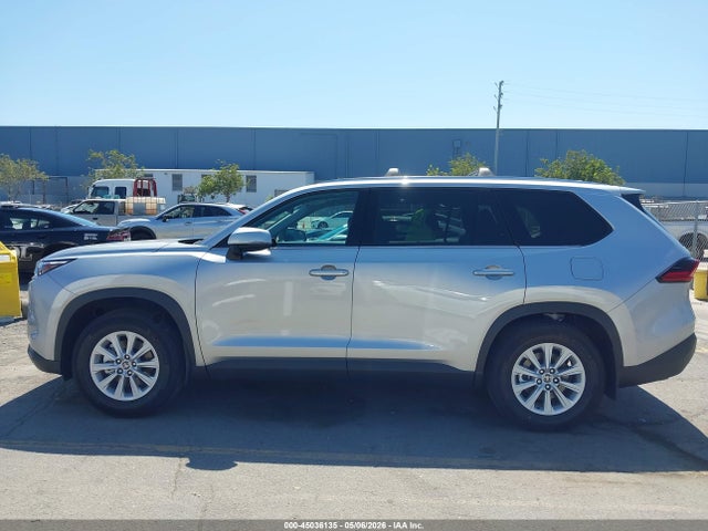 45036135 :رقم المزاد ، 5TDACAB57TS093840 vin ، 2026 Toyota Grand Highlander Hybrid Xle مزاد بيع