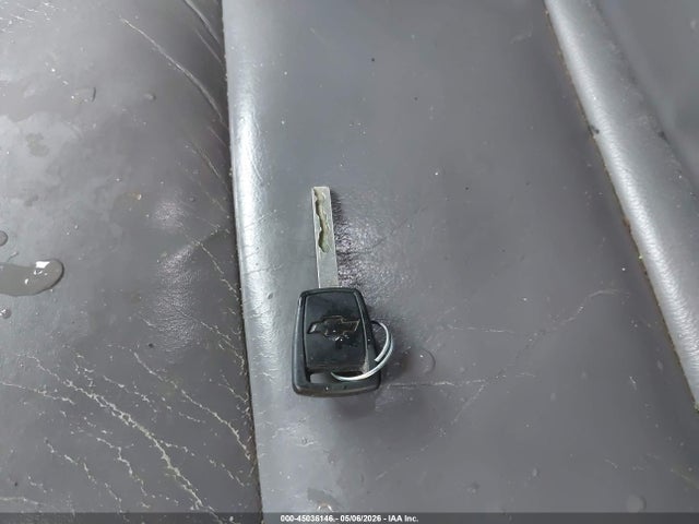 1GCVKREC2EZ223585 Chevrolet Silverado 1500 1lt