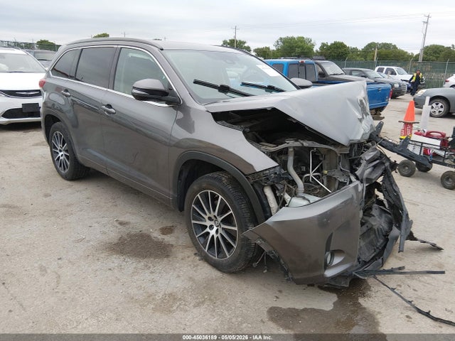 2017 5TDKZRFH9HS514731 main image