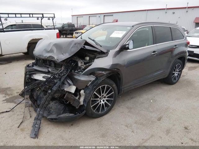 Toyota Highlander Se 2017 5TDKZRFH9HS514731 Image 2