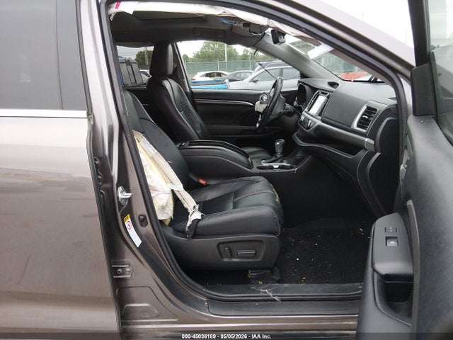 Toyota Highlander Se 2017 5TDKZRFH9HS514731 Image 5