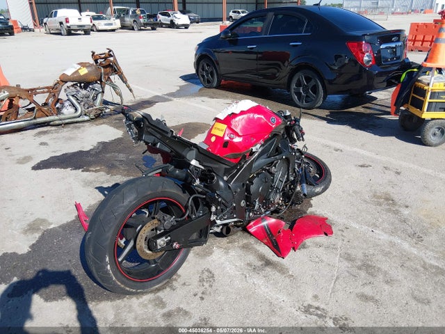 45036254 :رقم المزاد ، JYARN23E6EA016812 vin ، 2014 Yamaha Yzfr1 مزاد بيع
