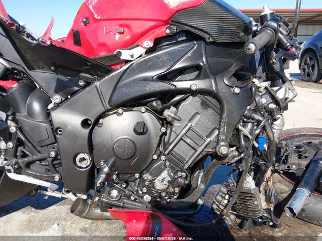 45036254 :رقم المزاد ، JYARN23E6EA016812 vin ، 2014 Yamaha Yzfr1 مزاد بيع