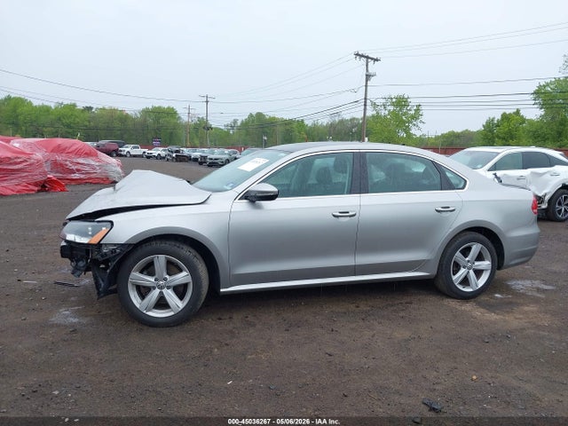 Aukcja sprzedaży 2012 Volkswagen Passat 2.5l Se, vin: 1VWBP7A32CC044717, numer aukcji: 45036267
