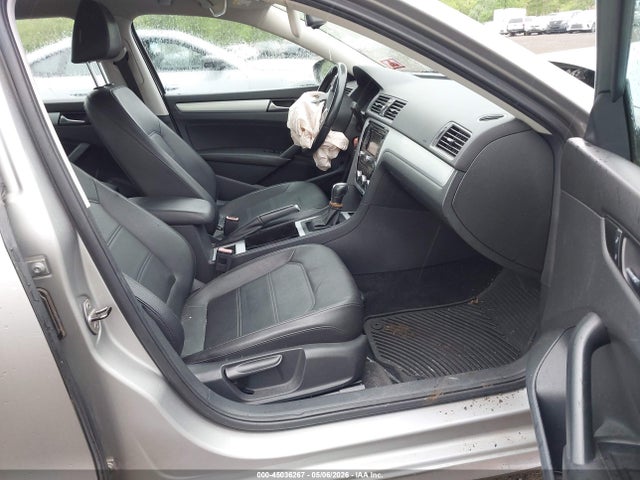 Aukcja sprzedaży 2012 Volkswagen Passat 2.5l Se, vin: 1VWBP7A32CC044717, numer aukcji: 45036267