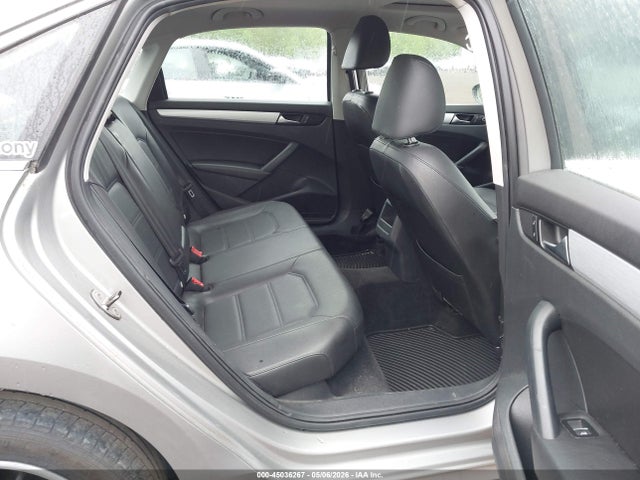 Aukcja sprzedaży 2012 Volkswagen Passat 2.5l Se, vin: 1VWBP7A32CC044717, numer aukcji: 45036267