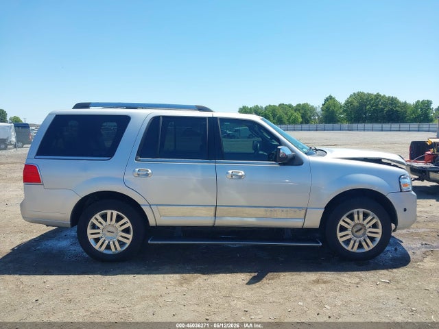45036271 :رقم المزاد ، 5LMJJ2J52DEL02186 vin ، 2013 Lincoln Navigator مزاد بيع