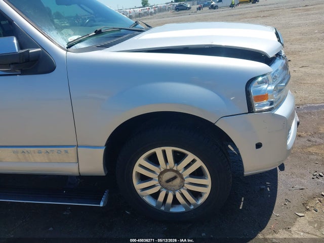 45036271 :رقم المزاد ، 5LMJJ2J52DEL02186 vin ، 2013 Lincoln Navigator مزاد بيع