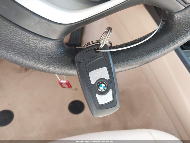 2015 Bmw 328i Xdrive მანქანა იყიდება აუქციონზე, vin: WBA3B5G56FNS14232, აუქციონის ნომერი: 45036283