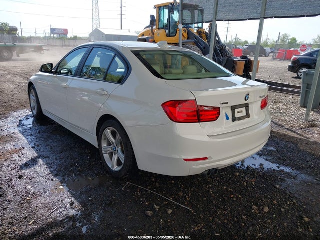2015 Bmw 328i Xdrive მანქანა იყიდება აუქციონზე, vin: WBA3B5G56FNS14232, აუქციონის ნომერი: 45036283