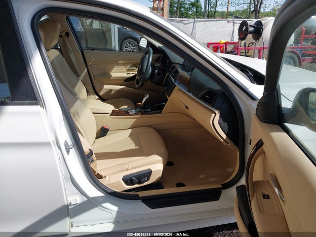 2015 Bmw 328i Xdrive მანქანა იყიდება აუქციონზე, vin: WBA3B5G56FNS14232, აუქციონის ნომერი: 45036283