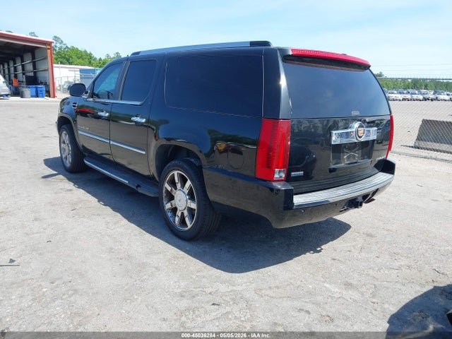 2011 Cadillac Escalade Esv Luxury მანქანა იყიდება აუქციონზე, vin: 1GYS4HEF7BR226649, აუქციონის ნომერი: 45036284