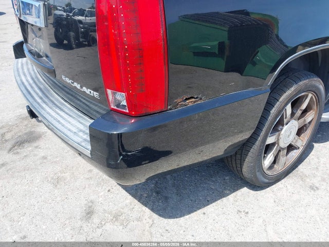 2011 Cadillac Escalade Esv Luxury მანქანა იყიდება აუქციონზე, vin: 1GYS4HEF7BR226649, აუქციონის ნომერი: 45036284
