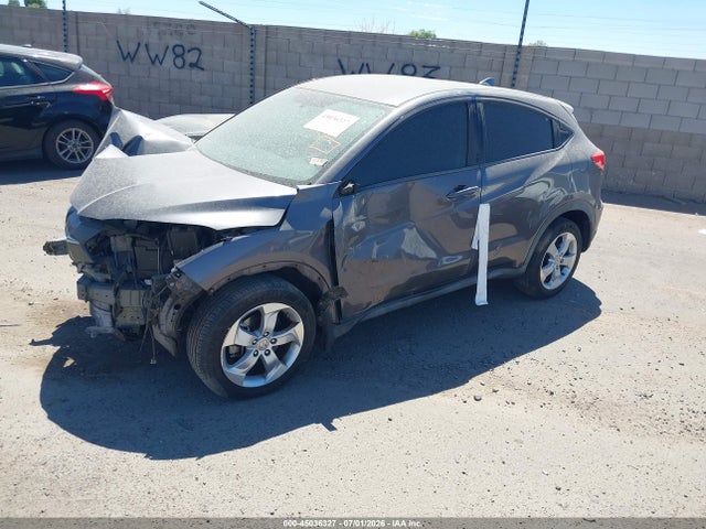Honda HR-V LX 2016 3CZRU5H33GM712155 Image 2