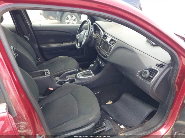 2011 Chrysler 200 Touring მანქანა იყიდება აუქციონზე, vin: 1C3BC1FG0BN600070, აუქციონის ნომერი: 45036331