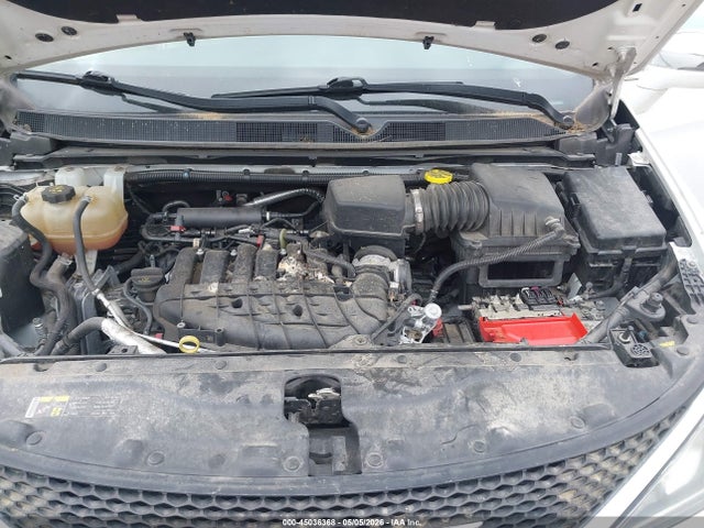 Chrysler Pacifica Limited 2017 2C4RC1GGXHR703520 Image 10