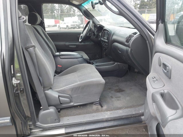 45036389 :رقم المزاد ، 5TBBT44183S389975 vin ، 2003 Toyota Tundra Sr5 V8 مزاد بيع
