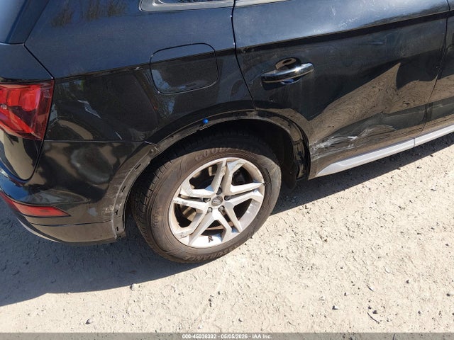 45036392 :رقم المزاد ، WA1ANAFY0J2128196 vin ، 2018 Audi Q5 2.0t Premium/2.0t Tech Premium مزاد بيع
