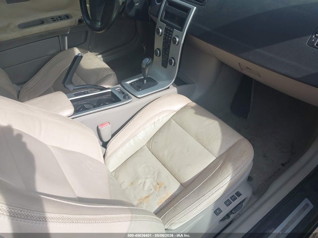 Продажа на аукционе авто 2011 Volvo C70 T5, vin: YV1672MC9BJ118450, номер лота: 45036401