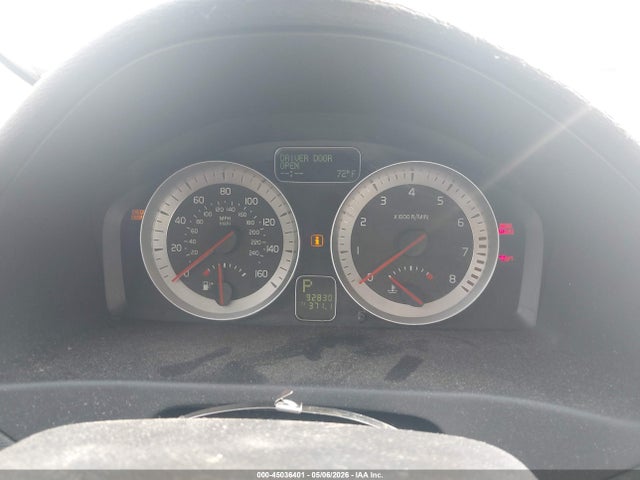 Продажа на аукционе авто 2011 Volvo C70 T5, vin: YV1672MC9BJ118450, номер лота: 45036401