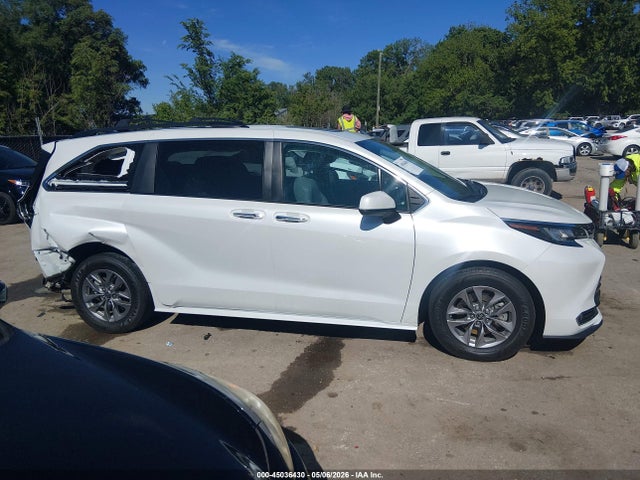 Продажа на аукционе авто 2022 Toyota Sienna Xle, vin: 5TDJSKFC5NS060064, номер лота: 45036430