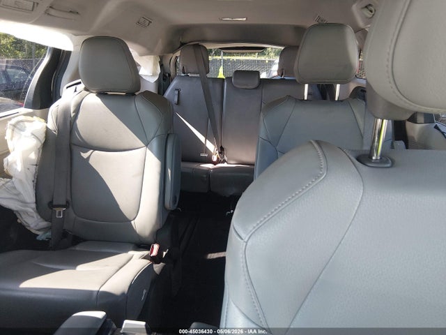 Продажа на аукционе авто 2022 Toyota Sienna Xle, vin: 5TDJSKFC5NS060064, номер лота: 45036430