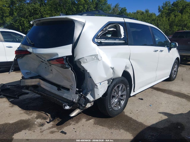 Продажа на аукционе авто 2022 Toyota Sienna Xle, vin: 5TDJSKFC5NS060064, номер лота: 45036430