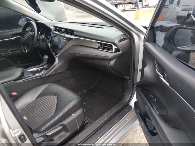 Продажа на аукционе авто 2018 Toyota Camry Se, vin: 4T1B11HK2JU103170, номер лота: 45036452