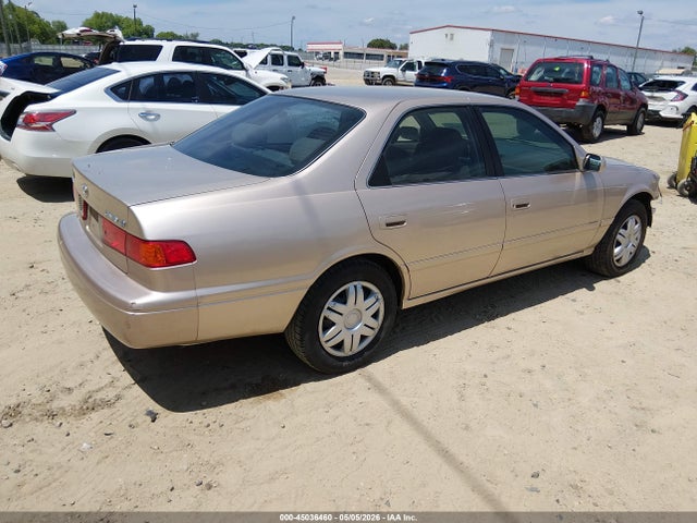 45036460 :رقم المزاد ، 4T1BG22K51U059310 vin ، 2001 Toyota Camry Le مزاد بيع