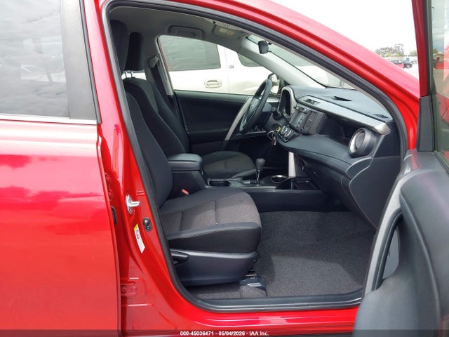 JTMZFREV1HJ116991 Toyota RAV4 LE