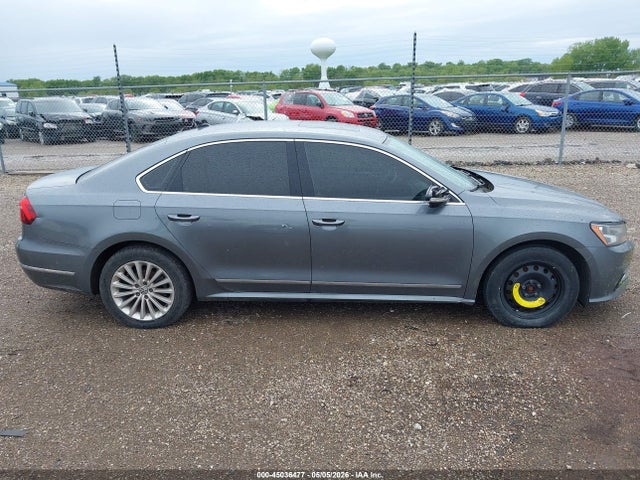2017 Volkswagen Passat 1.8t Se მანქანა იყიდება აუქციონზე, vin: 1VWBT7A32HC014135, აუქციონის ნომერი: 45036477
