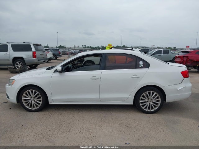 Продажа на аукционе авто 2013 Volkswagen Jetta 2.5l Sel, vin: 3VWLX7AJ9DM375376, номер лота: 45036511