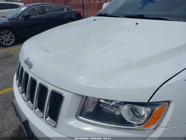 1C4RJEAG3FC807729 Jeep Grand Cherokee Laredo