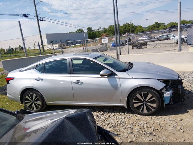 1N4BL4DVXNN352760 Nissan Altima Sv Fwd