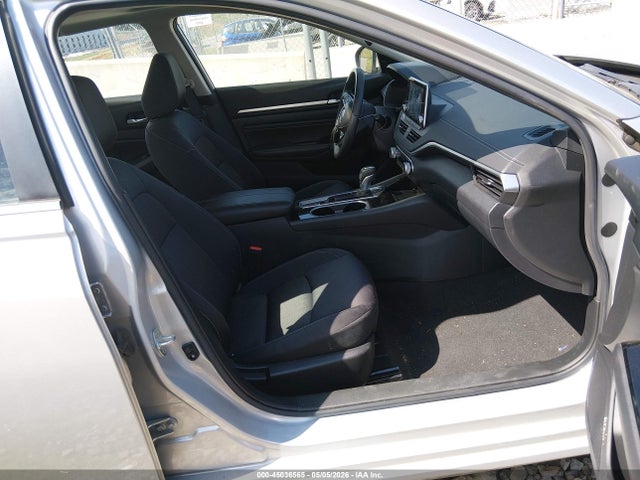 1N4BL4DVXNN352760 Nissan Altima Sv Fwd