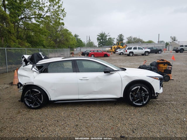 2025 Kia K4 Gt-line მანქანა იყიდება აუქციონზე, vin: 3KPFW4DE0SE179267, აუქციონის ნომერი: 45036595