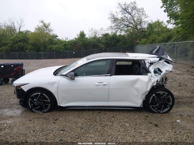 2025 Kia K4 Gt-line მანქანა იყიდება აუქციონზე, vin: 3KPFW4DE0SE179267, აუქციონის ნომერი: 45036595