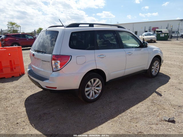 Продаж на аукціоні авто 2011 Subaru Forester 2.5x Premium, vin: JF2SHBDCXBH759195, номер лоту: 45036696