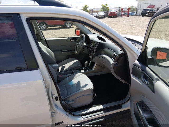 Продаж на аукціоні авто 2011 Subaru Forester 2.5x Premium, vin: JF2SHBDCXBH759195, номер лоту: 45036696