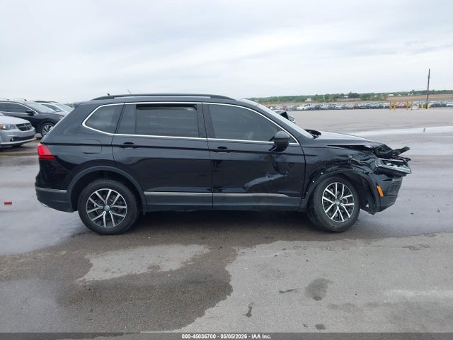 3VV2B7AX7MM071823 Volkswagen Tiguan 2.0t Se/2.0t Se R-line Black/2.0t Sel