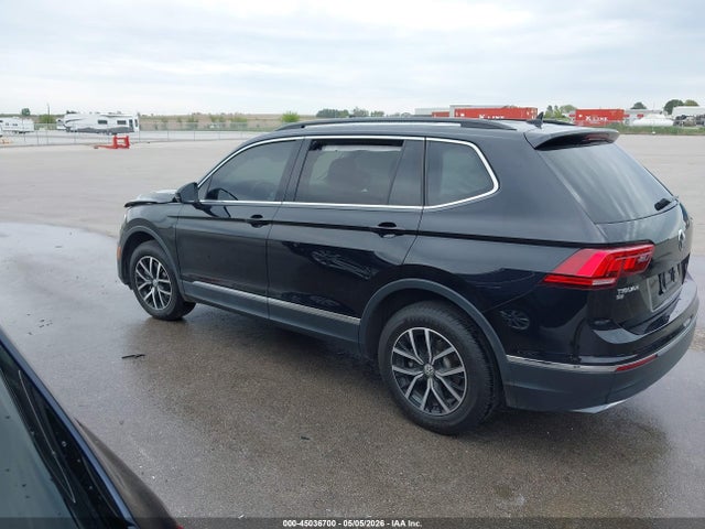 3VV2B7AX7MM071823 Volkswagen Tiguan 2.0t Se/2.0t Se R-line Black/2.0t Sel
