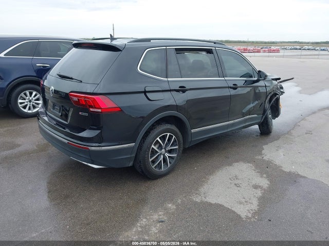 3VV2B7AX7MM071823 Volkswagen Tiguan 2.0t Se/2.0t Se R-line Black/2.0t Sel