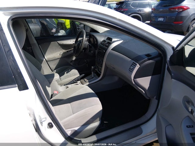 45036717 :رقم المزاد ، 5YFBU4EE0CP004973 vin ، 2012 Toyota Corolla Le مزاد بيع
